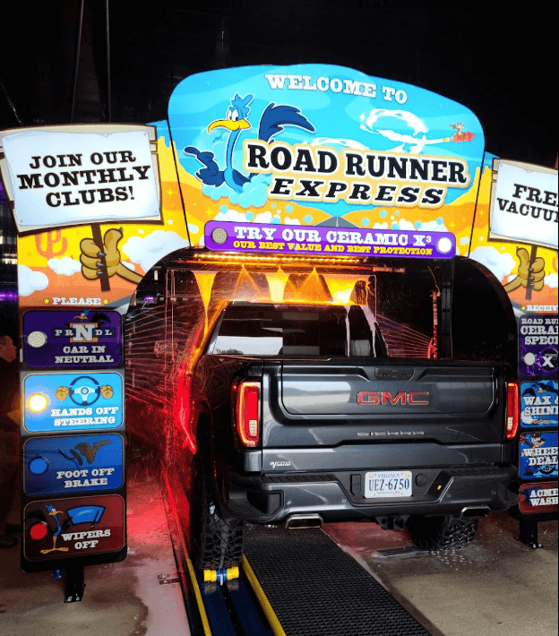 rr-truck-tunnel Road Runner Express Signage 2